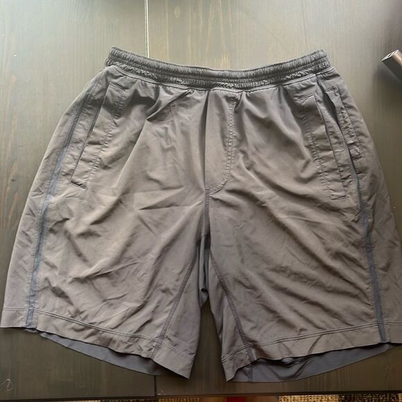 lululemon athletica Other - LULULEMON Black Performance Active Shorts 7" Pockets Zipper Pocket L